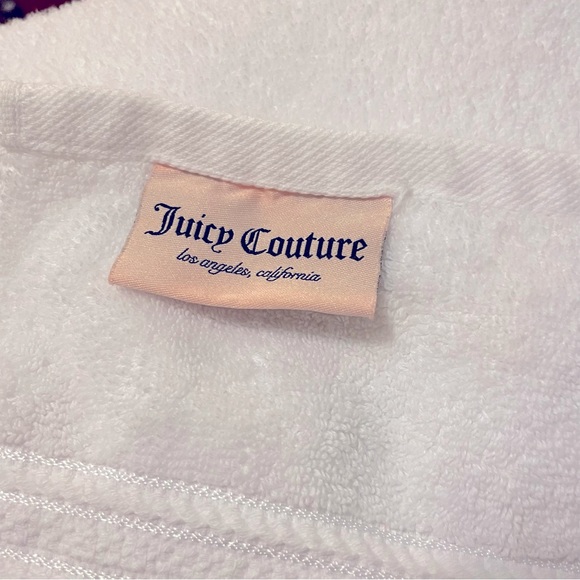 JUICY COUTURE 100% Cotton WHITE Bath Towel 58" x 30" NWOT - Picture 5 of 6